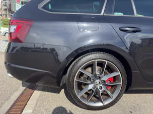 SKODA Octavia Combi 2.0 TSI 245 RS DSG