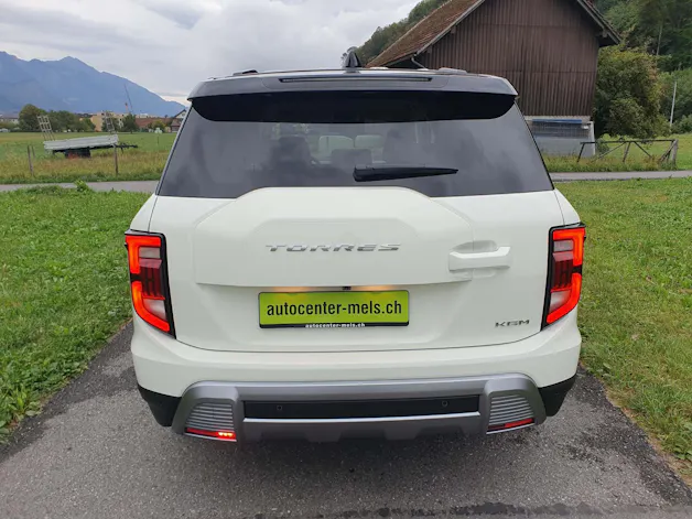 KGM -SsangYong Torres 1.5 Turbo Executive 4WD M27