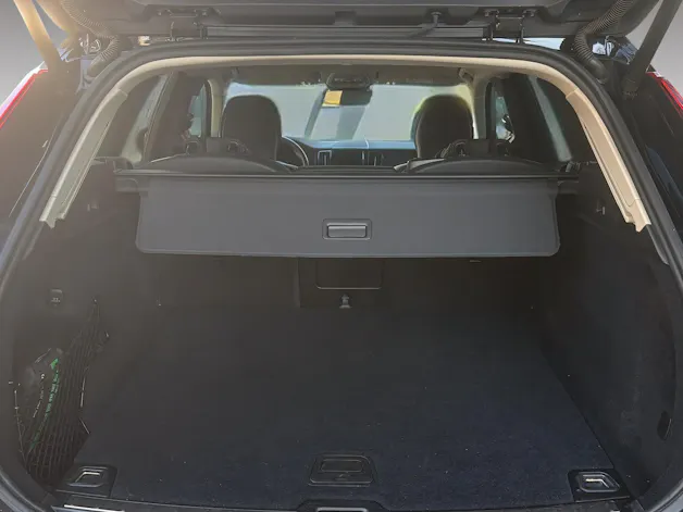 VOLVO XC60 B5 Benzin Mild Hybrid AWD Plus Dark Geartronic