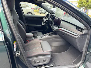 SKODA Octavia Combi 2.0 TSI DSG RS 30 Years Edition