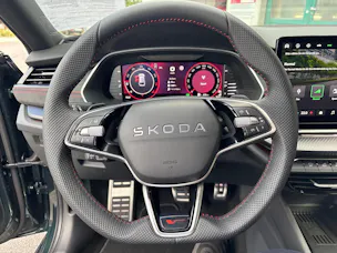 SKODA Octavia Combi 2.0 TSI DSG RS 30 Years Edition