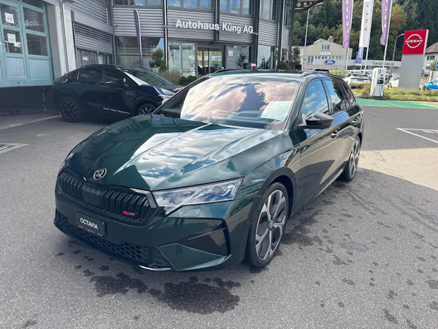 SKODA Octavia Combi 2.0 TSI DSG RS 30 Years Edition