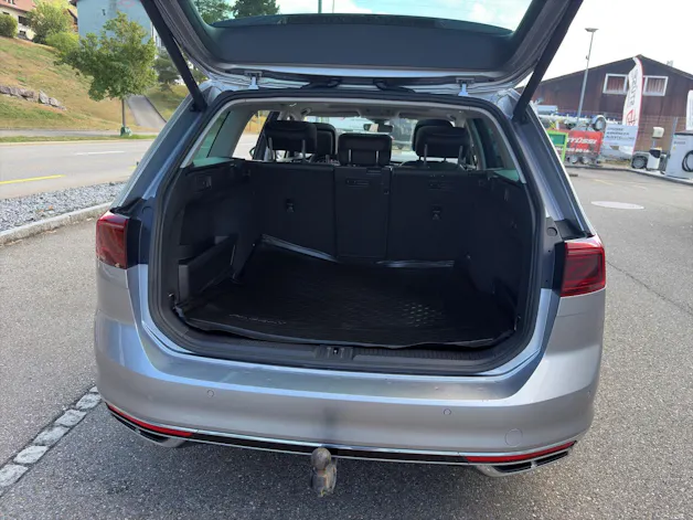 VW Passat Variant 2.0 TDI 200 Elegance DSG 4m