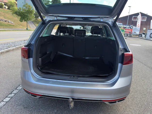 VW Passat Variant 2.0 TDI 200 Elegance DSG 4m