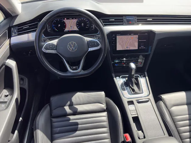VW Passat Variant 2.0 TDI 200 Elegance DSG 4m