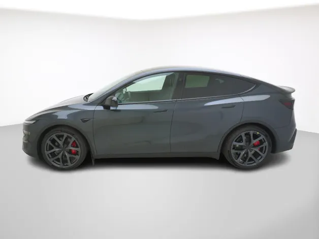 Tesla Model Y Performance AWD