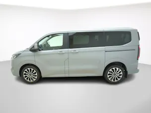 FORD Tourneo Custom L1 2.5 Plug-in-Hybrid Titanium X