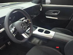 MERCEDES-BENZ GLB 350 85kWh EQ 4 Matic