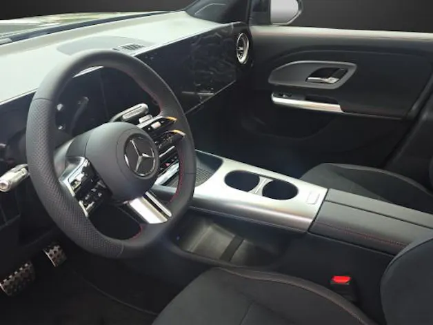 MERCEDES-BENZ GLB 350 85kWh EQ 4 Matic