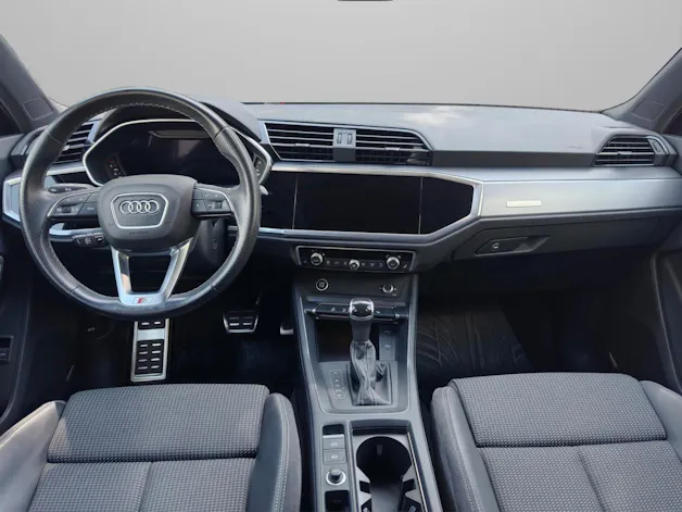 AUDI Q3 35 TDI quattro S-tronic