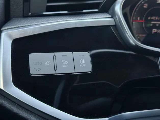 AUDI Q3 35 TDI quattro S-tronic