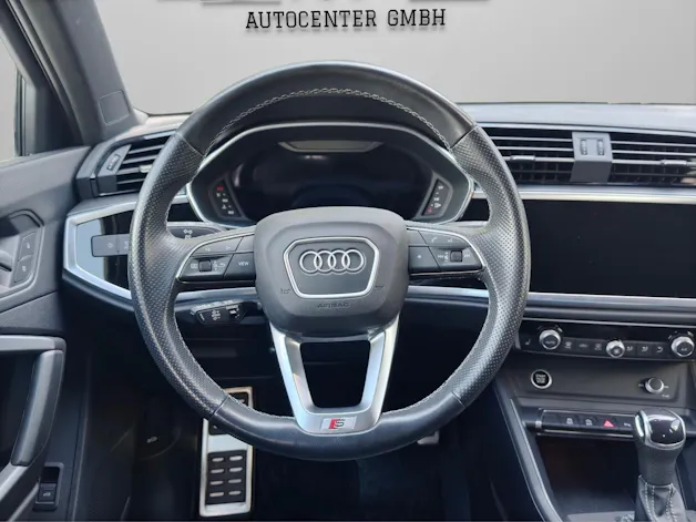 AUDI Q3 35 TDI quattro S-tronic