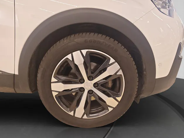 PEUGEOT 5008 1.6 THP GT Line EAT