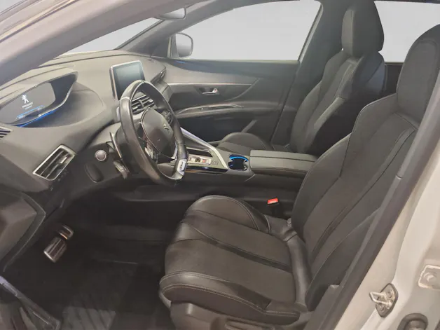 PEUGEOT 5008 1.6 THP GT Line EAT