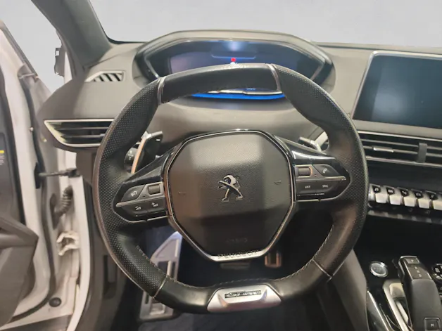 PEUGEOT 5008 1.6 THP GT Line EAT
