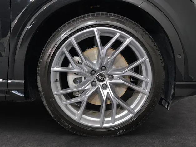 AUDI Q4 e-tron 45 Edition Swiss Ski quattro