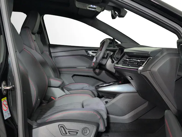 AUDI Q4 e-tron 45 Edition Swiss Ski quattro