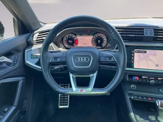 AUDI Q3 40 TFSI S line quattro S-tronic