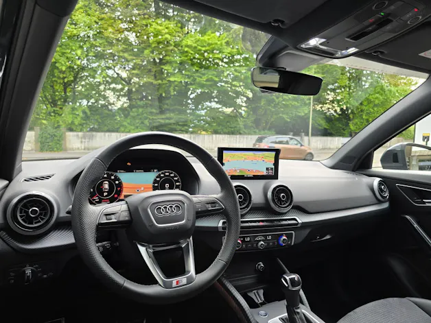 AUDI Q2 35 TFSI S line S-tronic