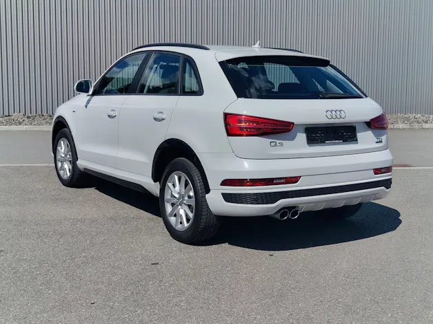AUDI Q3 2.0 TDI quattro S-tronic