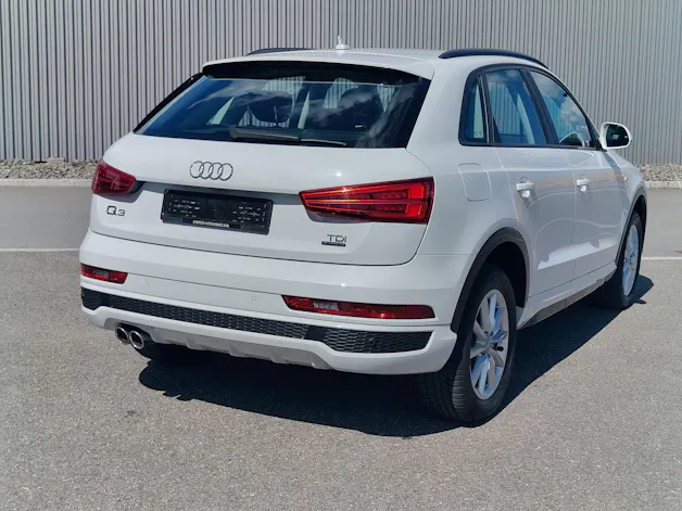 AUDI Q3 2.0 TDI quattro S-tronic