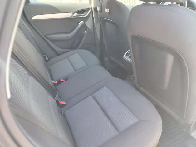AUDI Q3 2.0 TDI quattro S-tronic