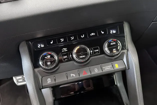SKODA Karoq 2.0 TSI SportLine 4x4 DSG