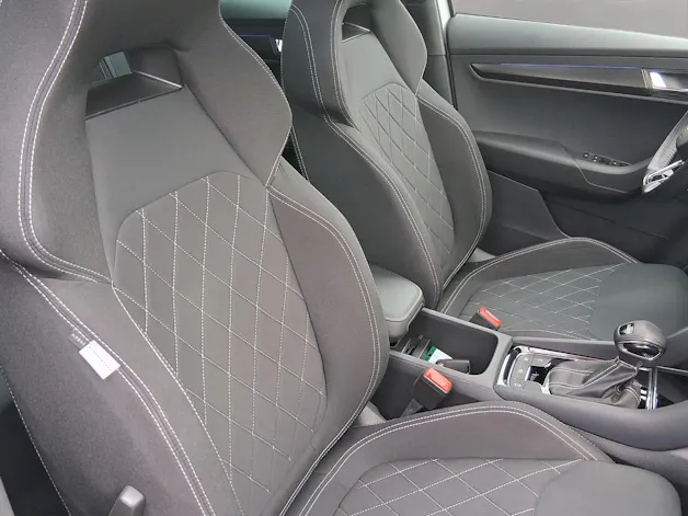 SKODA Karoq 1.5 TSI SportLine DSG