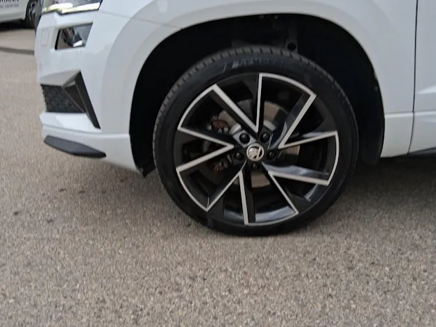 SKODA Karoq 1.5 TSI SportLine DSG