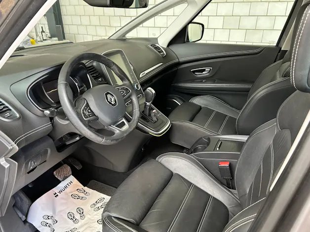 RENAULT Scénic 1.5 dCi Intens EDC