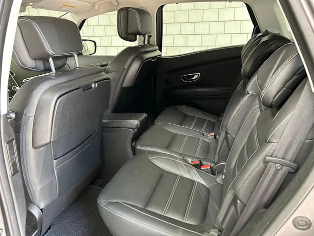 RENAULT Scénic 1.5 dCi Intens EDC