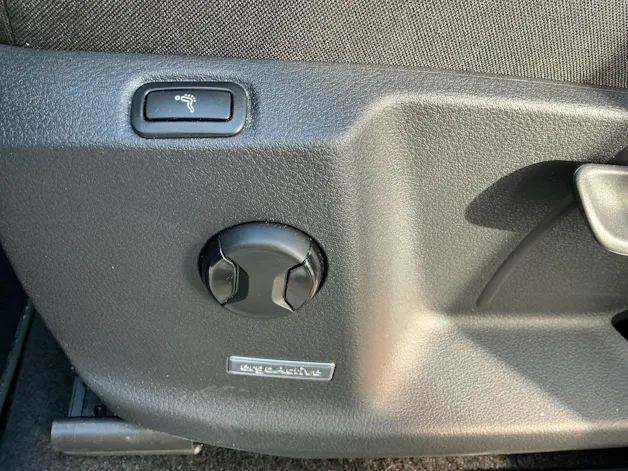 VW Touran Highline *** VOLLAUSSTATTUNG MIT VW GARANTIE BIS 2029 !!! ***