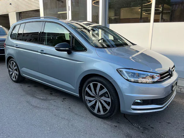 VW Touran Highline *** VOLLAUSSTATTUNG MIT VW GARANTIE BIS 2029 !!! ***