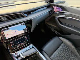 AUDI e-tron S Sportback quattro