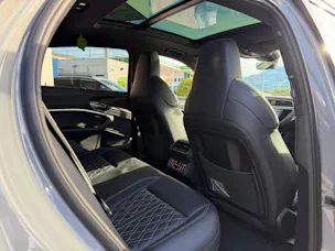 AUDI e-tron S Sportback quattro