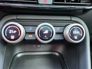 SKODA Kodiaq 2.0 TSI 265 PS 4x4 RS *** TOP AUSSTATTUNG MIT HEAD UP DISPLAY & ANHÄNGERKUPPLUNG ***