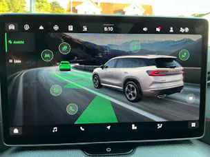 SKODA Kodiaq 2.0 TSI 265 PS 4x4 RS *** TOP AUSSTATTUNG MIT HEAD UP DISPLAY & ANHÄNGERKUPPLUNG ***