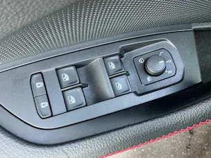 SKODA Kodiaq 2.0 TSI 265 PS 4x4 RS *** TOP AUSSTATTUNG MIT HEAD UP DISPLAY & ANHÄNGERKUPPLUNG ***