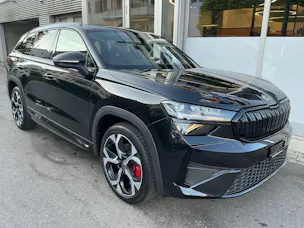 SKODA Kodiaq 2.0 TSI 265 PS 4x4 RS *** TOP AUSSTATTUNG MIT HEAD UP DISPLAY & ANHÄNGERKUPPLUNG ***