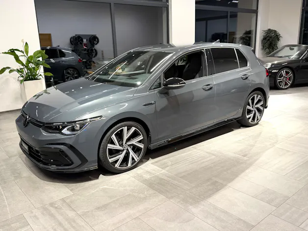 VW Golf 1.5 eTSI mHEV ACT R-Line 75 Edition DSG