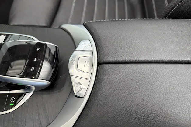 MERCEDES-BENZ C 250 Cabriolet AMG Line 9G-Tronic
