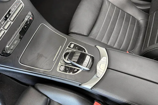 MERCEDES-BENZ C 250 Cabriolet AMG Line 9G-Tronic