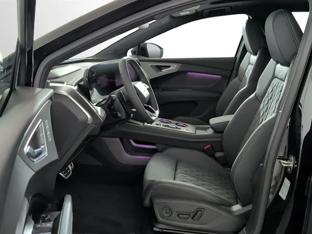 AUDI Q4 e-tron SUV quattro performance