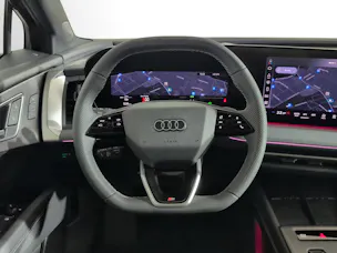 AUDI Q4 e-tron SUV quattro performance