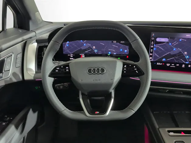 AUDI Q4 e-tron SUV quattro performance