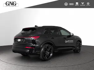 AUDI Q4 e-tron SUV quattro performance
