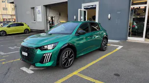PEUGEOT 208 1.2 Hybrid 145 GT Exclusive