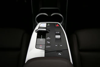 https://vehicle.imgix.net/4442590/e66289d1-250a-4cb9-b828-ae236fc8f946.jpg