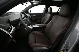 BMW iX2 30 xDrive - FAHRSCHULWAGEN - VOITURE D'AUTO-ECOLE - AUTO DELLA SCUOLA GUIDA
