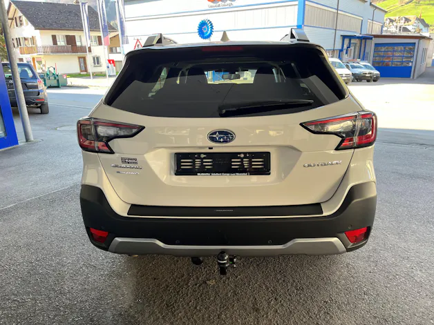 Subaru Outback 2.5i Luxury